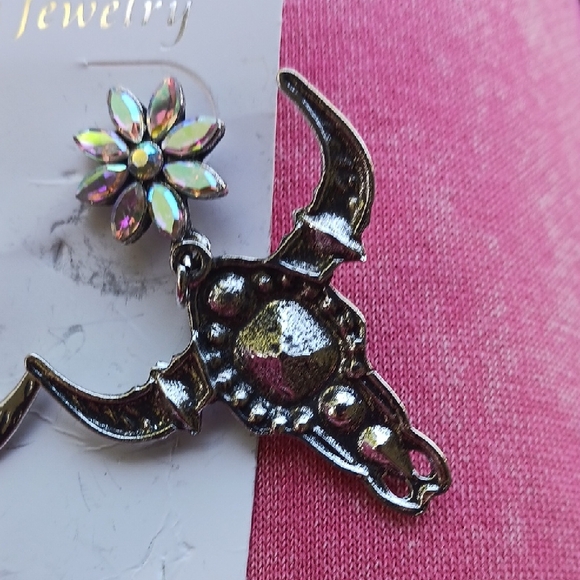 So Cute!Fashion Jewelry Multicolor Bull Skull Earrings - Picture 4 of 4